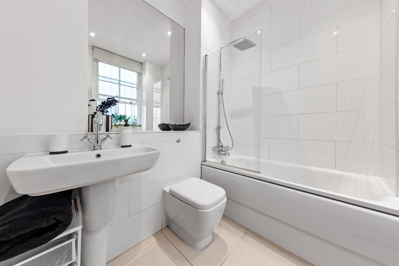 Lavish 3 Bedroom Flat In Mayfair London Hy4 المظهر الخارجي الصورة